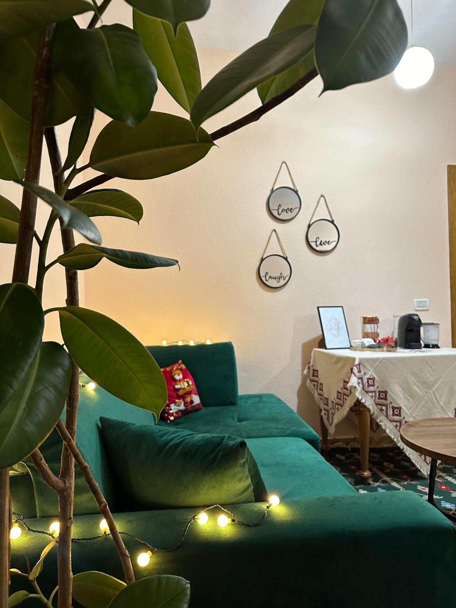 Villa Malo Guesthouse Korce Ngoại thất bức ảnh